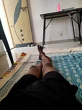 Snapshot of sexy_boy_47 chatting on 01-17-26, 04:27 sexy boy 47 online show from 01-17-26, 04:27