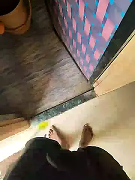 Snapshot of sexy_boy_47 chatting on 11-21-25, 04:44 sexy boy 47 online show from 11-21-25, 04:44