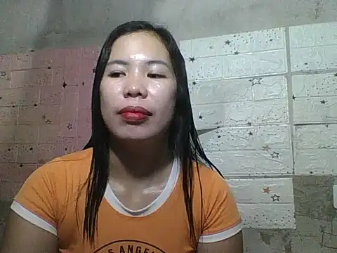 Snapshot of pinaysinglemommm chatting on 10-21-25, 08:30 pinaysinglemommm online show from 10-21-25, 08:30