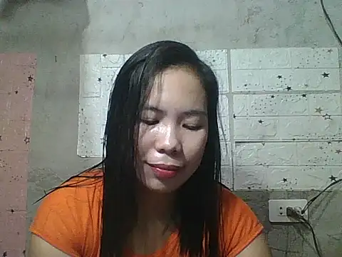 Snapshot of pinaysinglemommm chatting on 09-24-25, 09:10 pinaysinglemommm online show from 09-24-25, 09:10