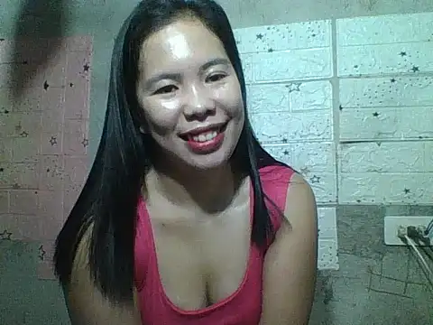 Snapshot of pinaysinglemommm chatting on 10-19-25, 08:22 pinaysinglemommm online show from 10-19-25, 08:22