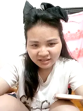 Heulwen-22 online show from 10-04-25, 01:01