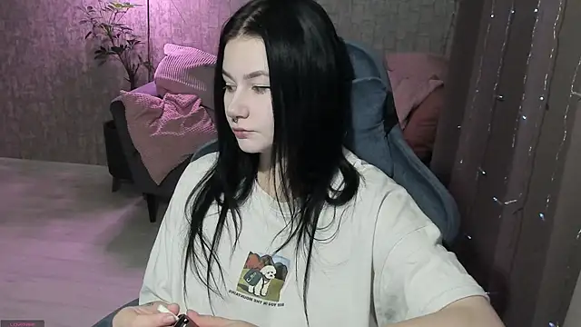 Snapshot of AlinaGreeeen chatting on 10-01-25, 03:22 AlinaGreeeen online show from 10-01-25, 03:22