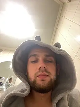 LuckyGirlfriends online show from 11-02-25, 04:45