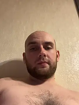 LuckyGirlfriends online show from 04-19-26, 05:58