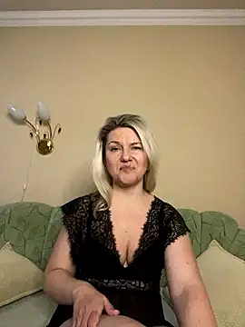 AliceSwan4011 online show from 01-18-26, 02:31