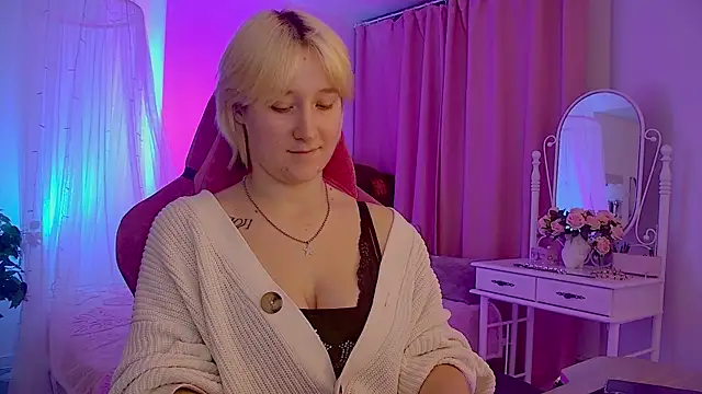 CinBellamy online show from 10-22-25, 03:06