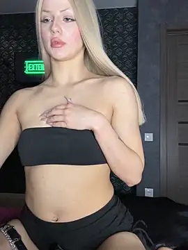 FavoriteKira online show from 04-05-26, 03:19