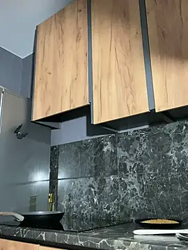 FavoriteKira online show from 10-01-25, 07:51