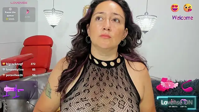 Snapshot of naughty_milf_esmeralda chatting on 05-02-26, 02:33 naughty milf esmeralda online show from 05-02-26, 02:33