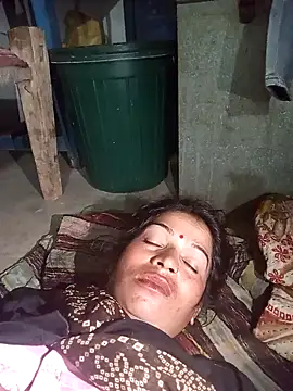 MISS LOVE 001 online show from 11-06-25, 06:23