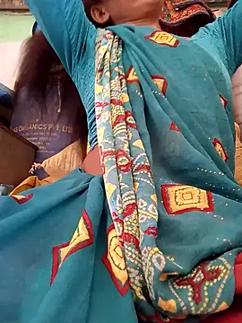 MISS LOVE 001 online show from 09-24-25, 06:20