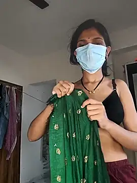 Shivani2002 online show from 04-18-26, 08:16