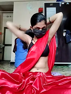 Snapshot of Shivani2002 chatting on 09-18-25, 07:33 Shivani2002 online show from 09-18-25, 07:33