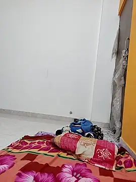 Shivani2002 online show from 12-13-25, 08:04