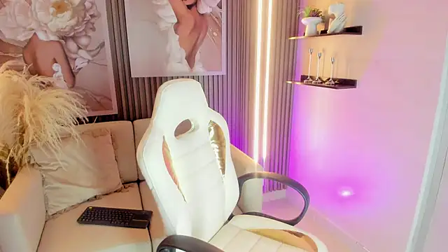 Ailee naughty online show from 10-28-25, 02:23