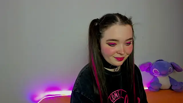 Alice next door online show from 09-11-25, 10:37