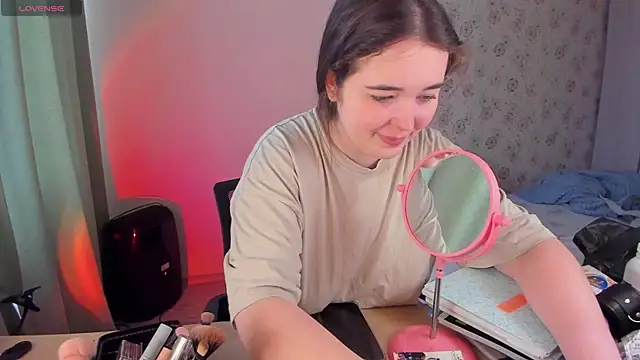 Alice next door online show from 04-04-26, 10:11