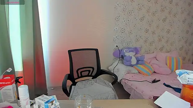 Alice next door online show from 04-17-26, 10:51