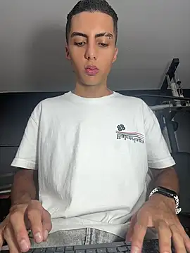 Mister Obsession online show from 10-31-25, 06:59