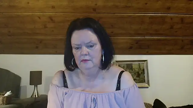 TiffanyMature online show from 10-18-25, 09:50