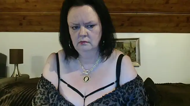 TiffanyMature online show from 09-30-25, 08:37