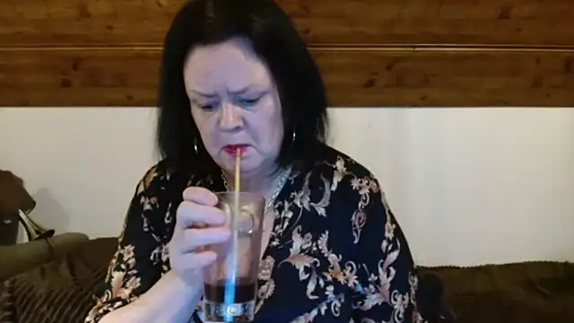 TiffanyMature online show from 11-08-25, 10:46