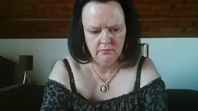TiffanyMature online show from 09-27-25, 08:42