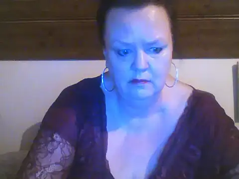 TiffanyMature online show from 04-14-26, 08:03