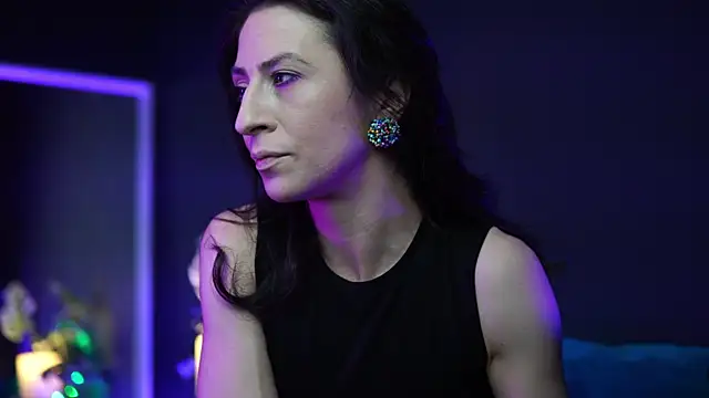 RubyRosa online show from 10-31-25, 09:54