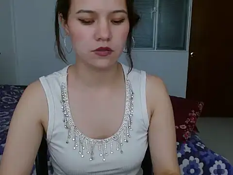 Snapshot of yarafuckass chatting on 05-29-26, 04:24 yarafuckass online show from 05-29-26, 04:24