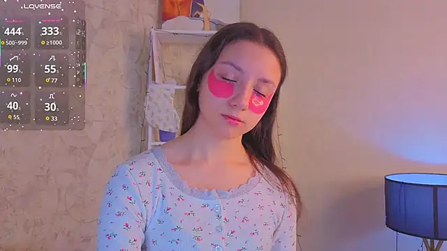 GiseleLamos online show from 12-22-25, 03:17