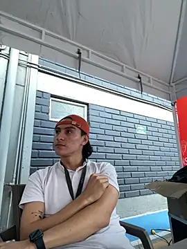 Snapshot of AlexanderHall chatting on 10-14-25, 09:58 AlexanderHall online show from 10-14-25, 09:58