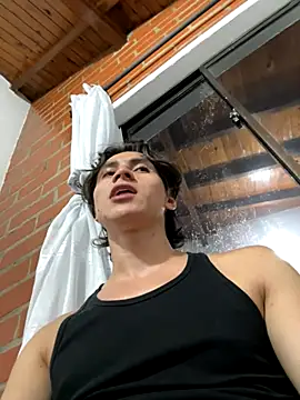 Snapshot of AlexanderHall chatting on 10-10-25, 01:28 AlexanderHall online show from 10-10-25, 01:28