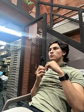 Snapshot of AlexanderHall chatting on 09-12-25, 06:29 AlexanderHall online show from 09-12-25, 06:29