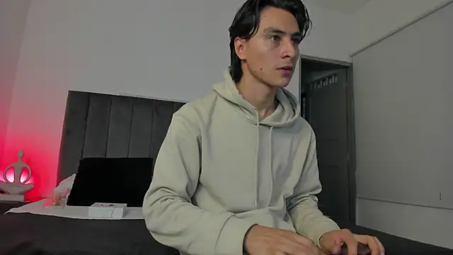 Snapshot of AlexanderHall chatting on 09-27-25, 08:59 AlexanderHall online show from 09-27-25, 08:59