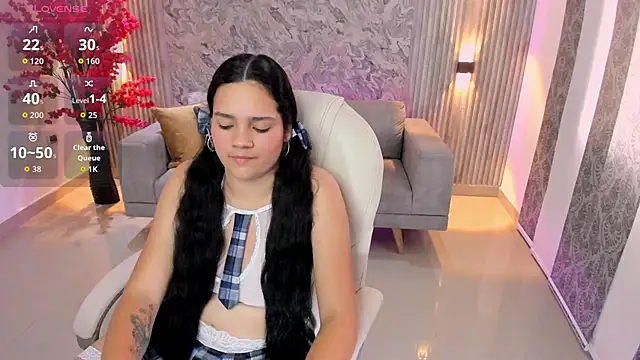 karlie small online show from 12-20-25, 07:50