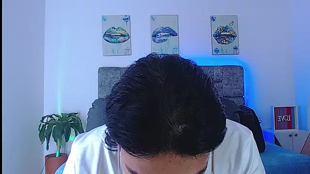 dirty model online show from 09-15-25, 10:32