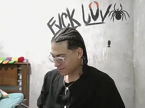 dirty model online show from 03-09-26, 02:15