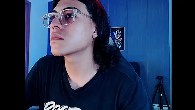 dirty model online show from 01-13-26, 07:51