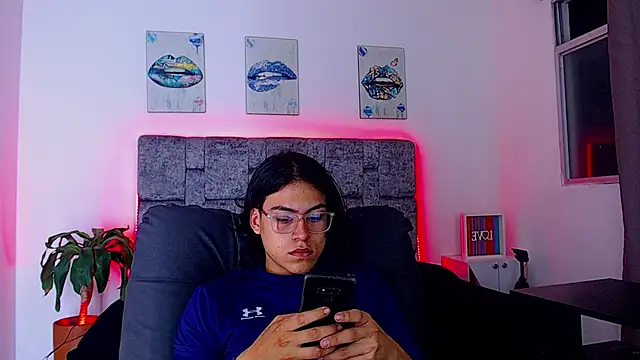 dirty model online show from 09-19-25, 04:05