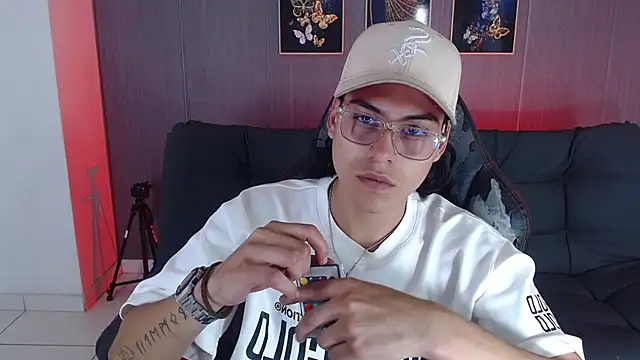 dirty model online show from 02-19-26, 07:00