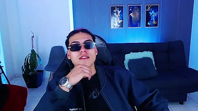 dirty model online show from 10-09-25, 12:44