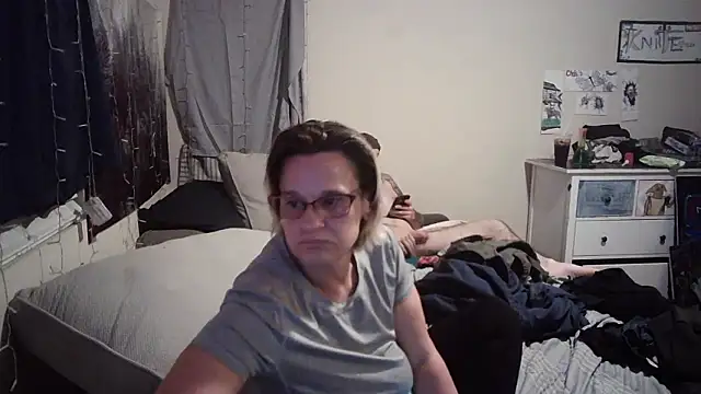 Snapshot of PremiumKitty chatting on 01-18-26, 06:06 PremiumKitty online show from 01-18-26, 06:06