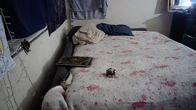 Snapshot of PremiumKitty chatting on 03-16-26, 05:44 PremiumKitty online show from 03-16-26, 05:44