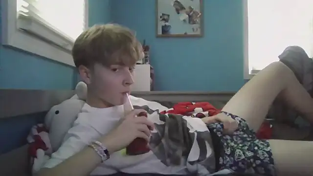 Liam axel35 online show from 10-13-25, 07:48