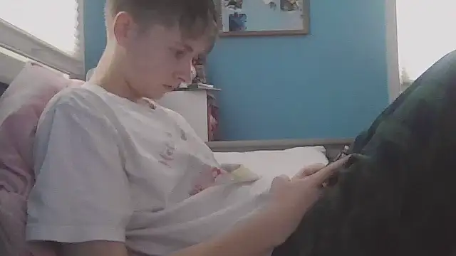 Liam axel35 online show from 12-04-25, 08:30