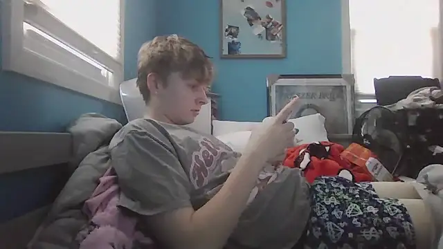 Liam axel35 online show from 01-14-26, 09:29