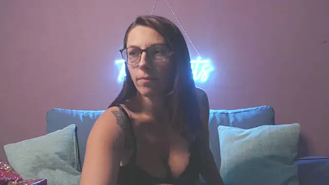 Tasty pants online show from 12-17-25, 07:08