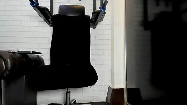 ItaloMoore online show from 01-11-26, 11:39